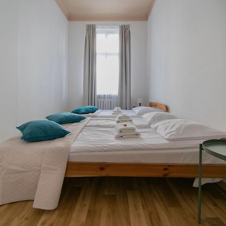 Huge Apartments Smolensk Street Красков Екстериор снимка